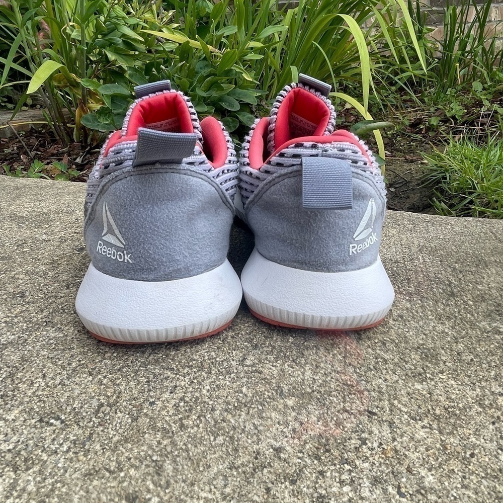 Women’s Reebok Raton Pulse size 8 - Picture 3 of 5